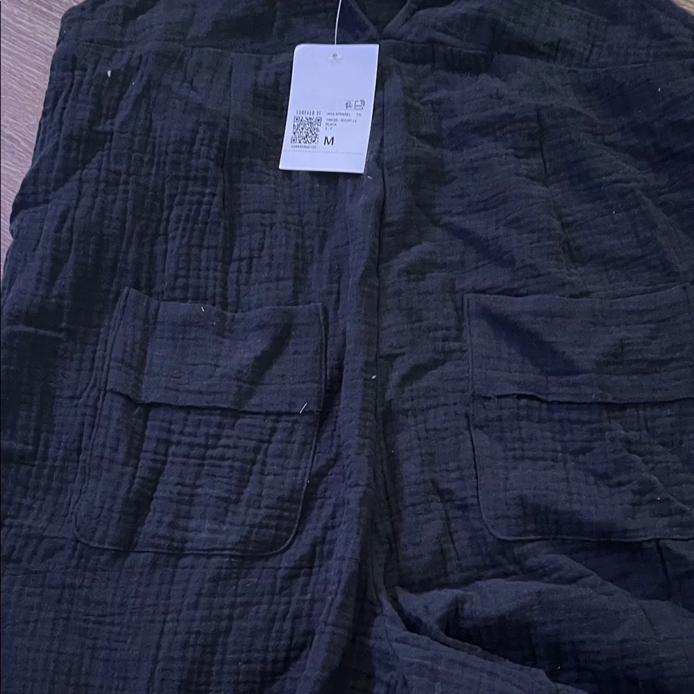 Forever 21 Black Women Shorts - Picture 2 of 3